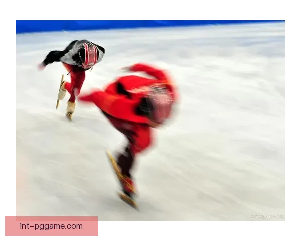 滑冰世界纪录：速度飞驰、技艺精湛，见证冰上传奇